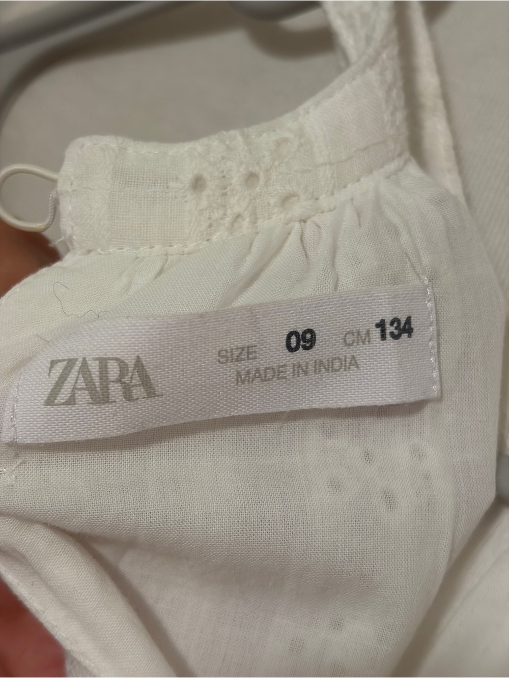Zara White Eyelet Maxi Dress - Picture 3 of 4